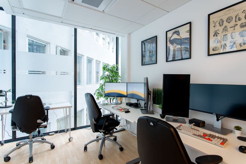 Privat kontor – naturligt ljus i en business-casual coworking-community